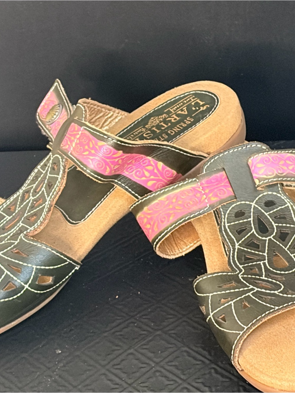 Earth Spirit Brown Leather Mules with Pink Strap Detail